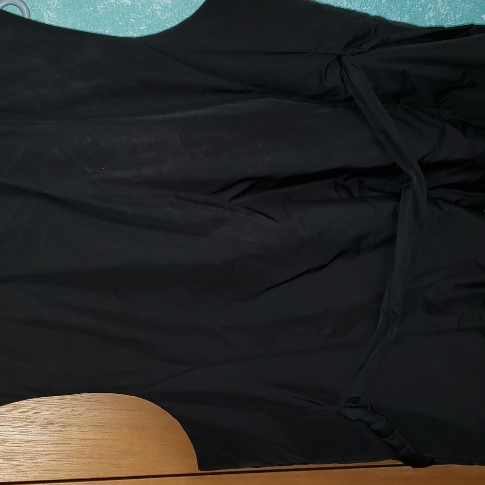 Women's black medium weight vest